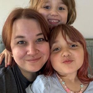 Meet your Posher, Cait